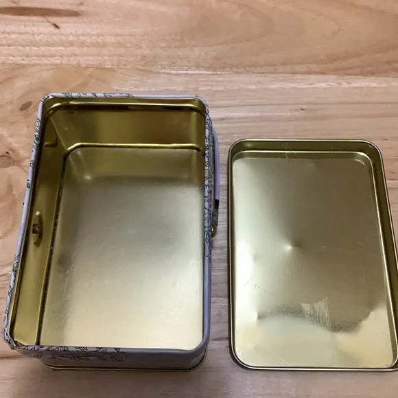 Small Easter tins with lids and handles. bunnies, Van Duyn chocolates. - Picture 9 of 16